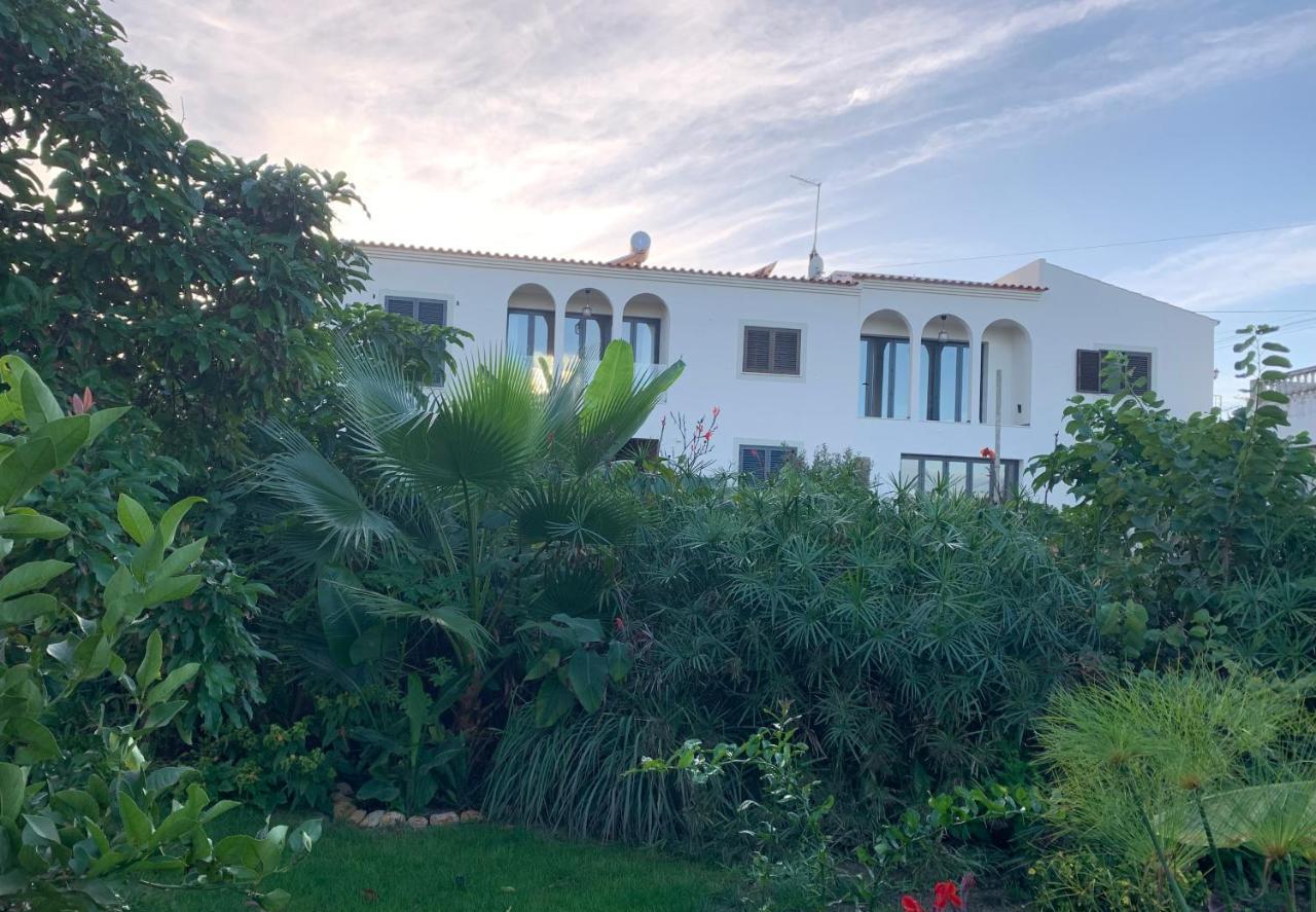 Bed and Breakfast A Beira Do Vale, Carvoeiro Карвоейру Экстерьер фото