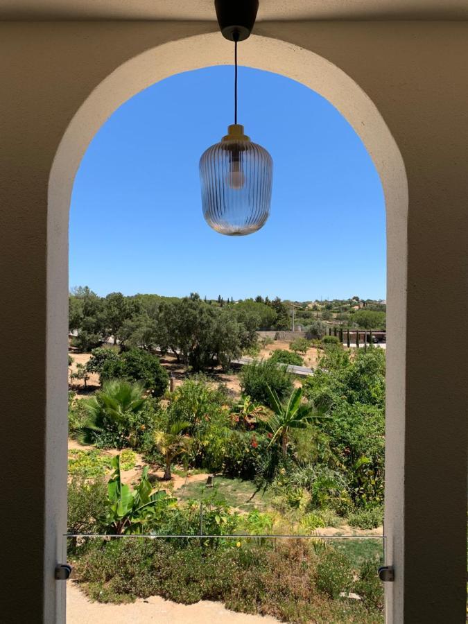 Bed and Breakfast A Beira Do Vale, Carvoeiro Карвоейру Экстерьер фото